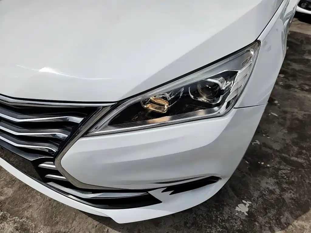 Changan Eado DT — миниатюра 24