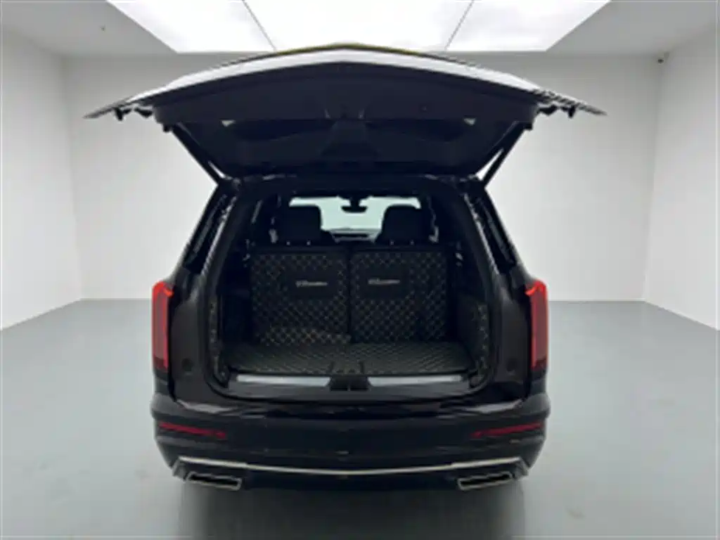 Cadillac XT6 — миниатюра 11