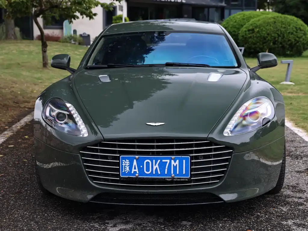 Aston Martin Rapide