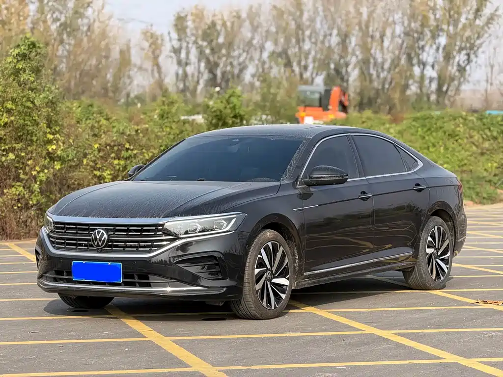Volkswagen Passat 2022