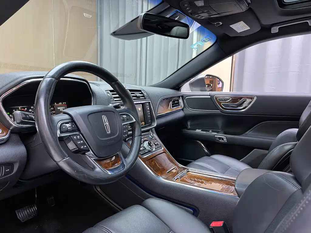 Lincoln Continental 2017 2.0T Premium