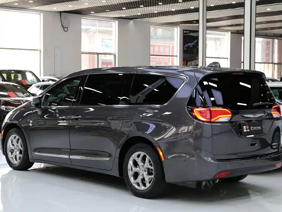 Chrysler Grand Voyager (Import) — миниатюра 21