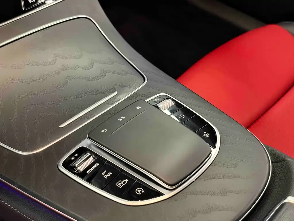 Mercedes-Benz E-Class (Import) — миниатюра 14