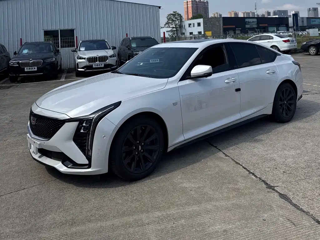 Cadillac CT5 2025