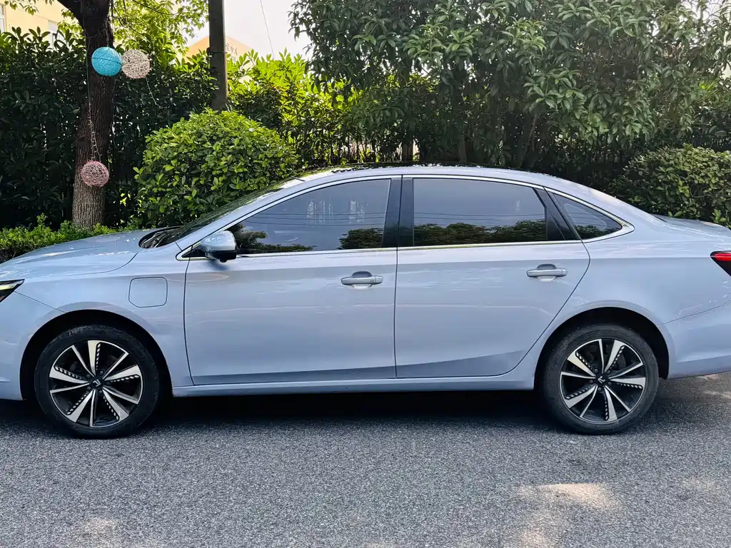 Roewe Feifan ER6 — миниатюра 4