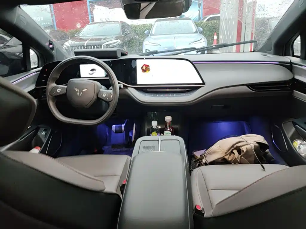 Hongqi Hongqi EH7 — миниатюра 10