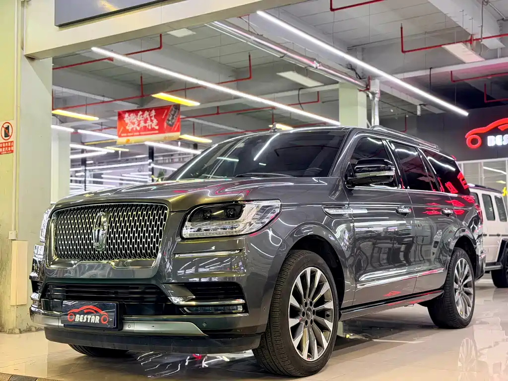 Lincoln Navigator 2018 3.5T V