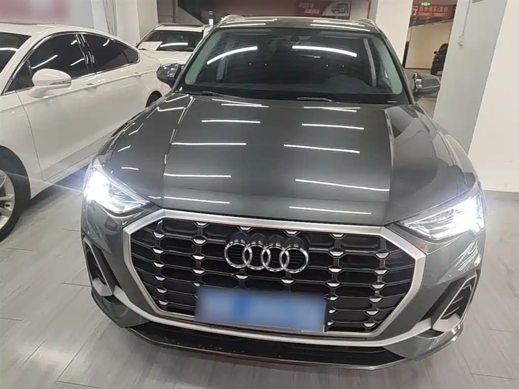 Audi Q3 2021 35 TFSI