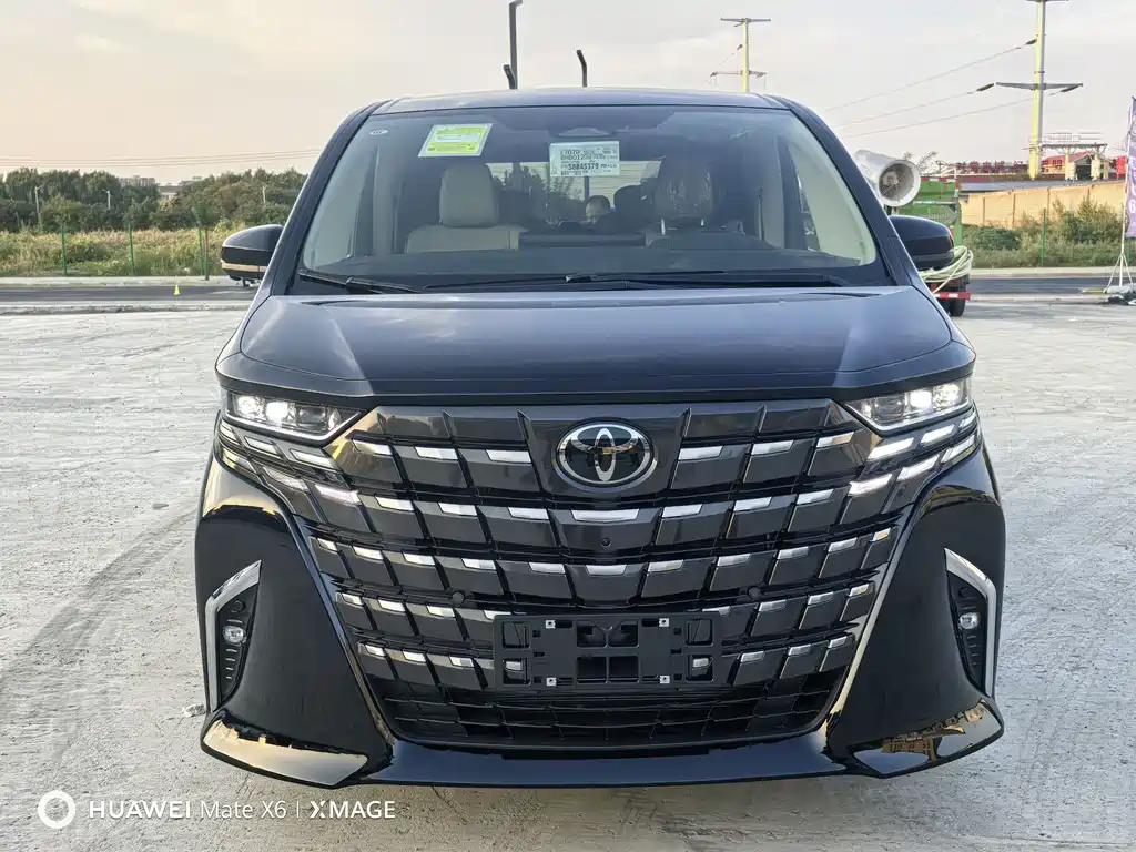 Toyota Alphard 0
