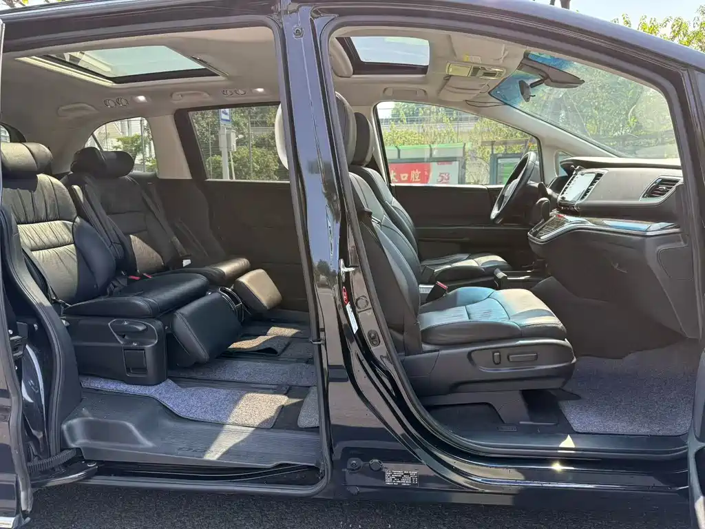 Honda Odyssey — миниатюра 9