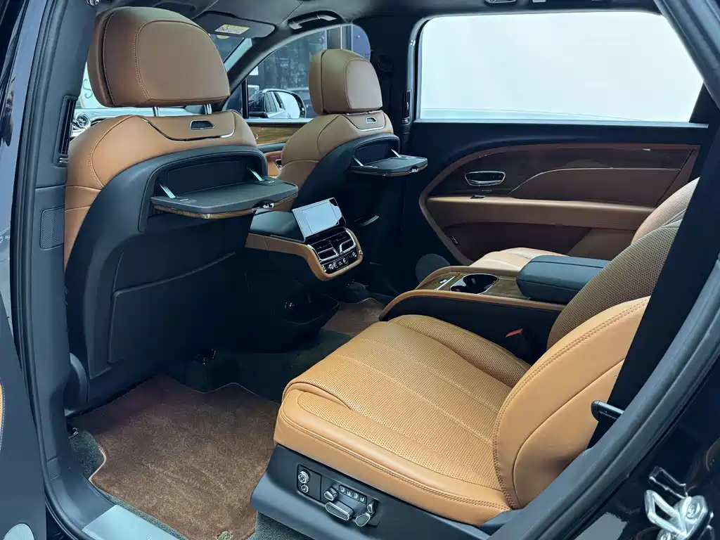 Bentley Bentayga — фотографии объявления, Фото 16