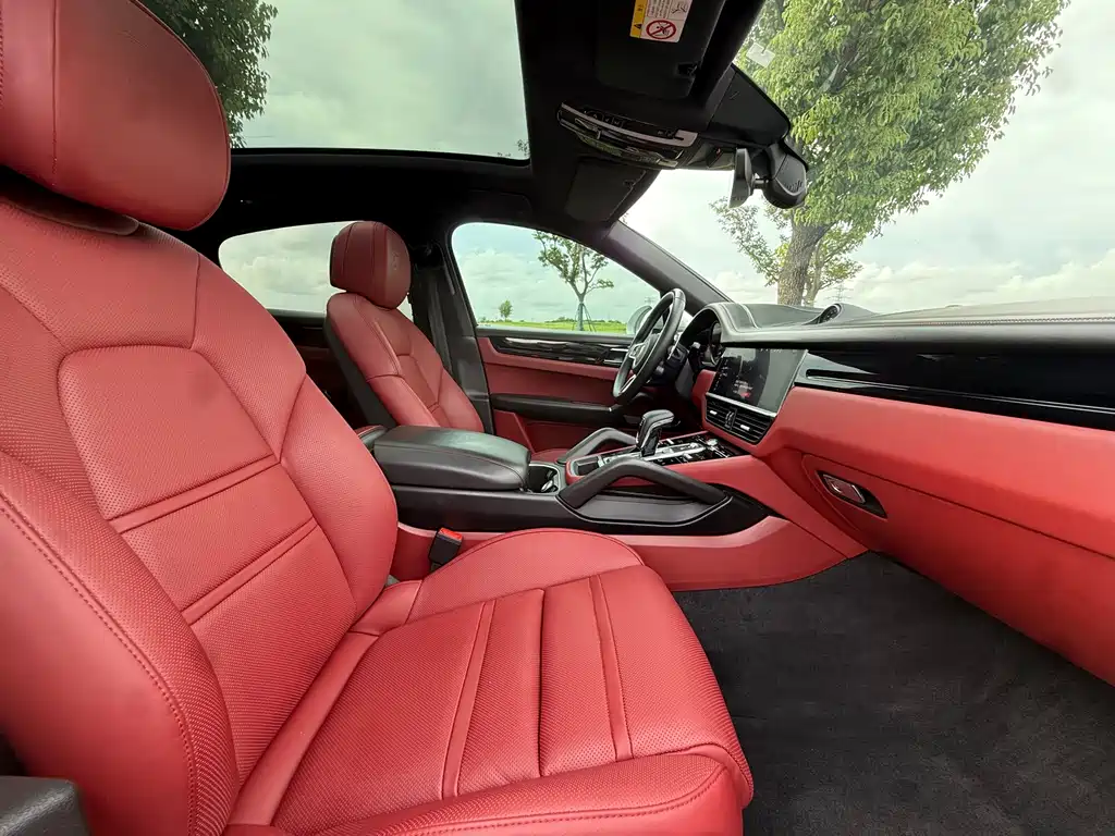 Porsche Cayenne — миниатюра 14