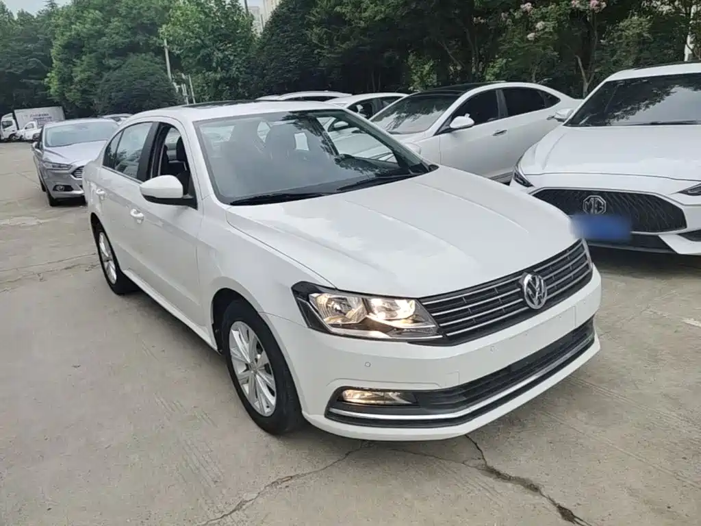 Volkswagen Lavida — миниатюра 4