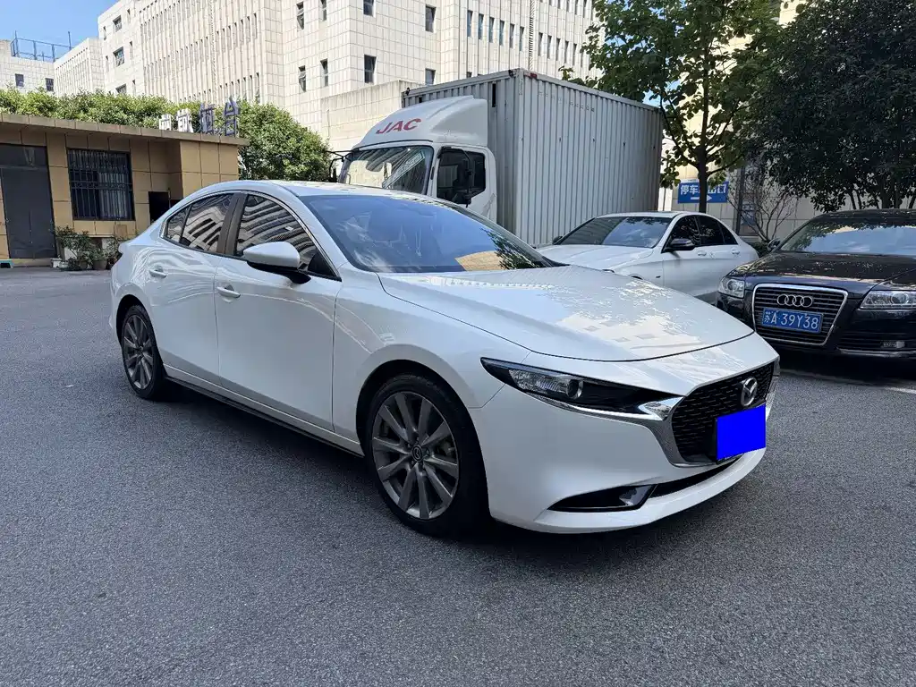 Mazda 3 Axela — миниатюра 3
