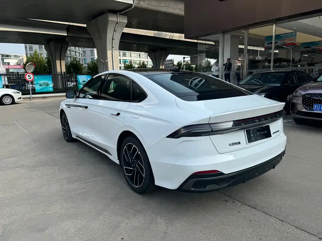 Lincoln Z — миниатюра 5