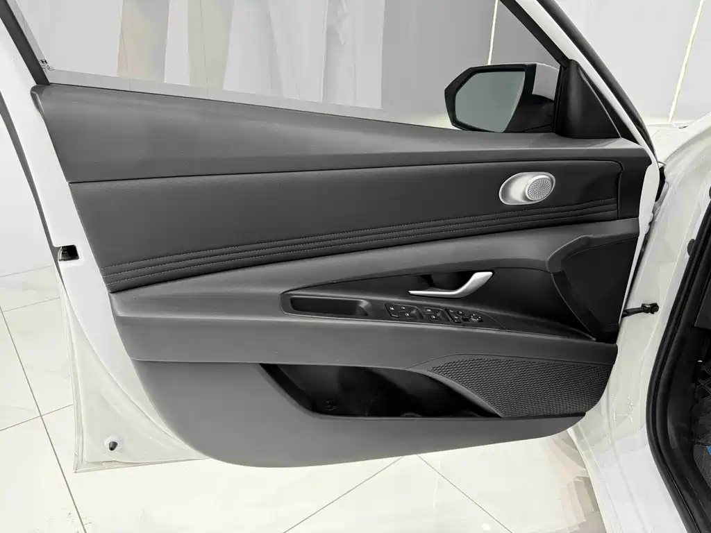 Hyundai Elantra 2022 1.5L CVT GLX Elite