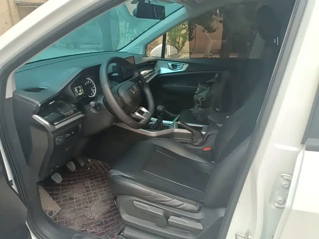 Wuling Jiachen — миниатюра 15