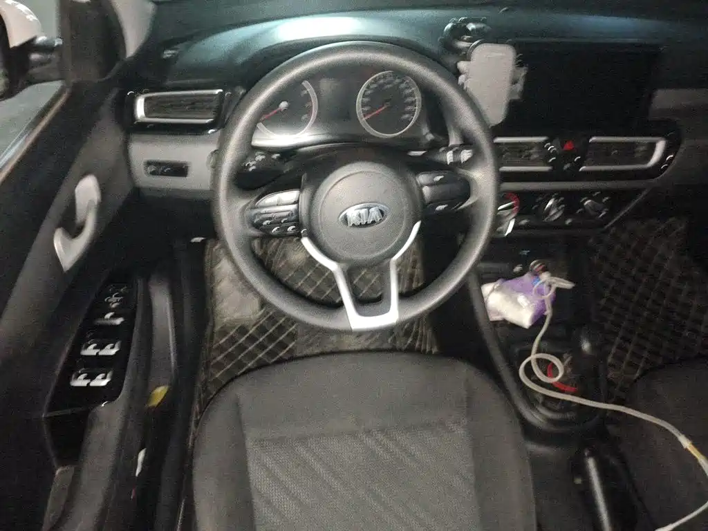 Kia Forte — миниатюра 6