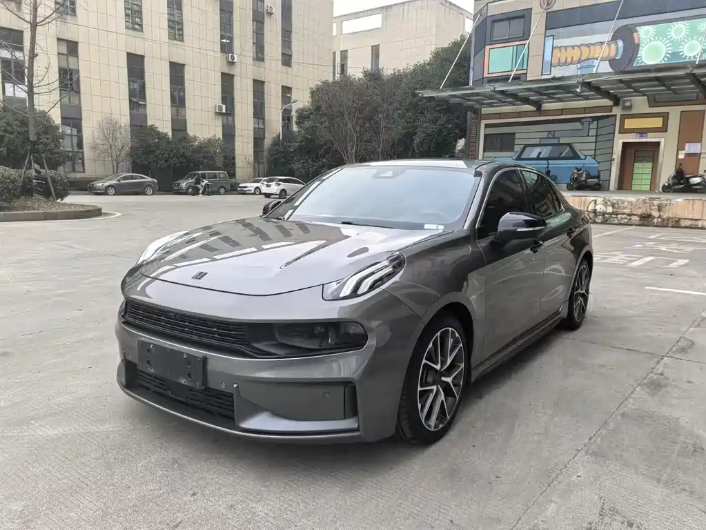 Lynk & Co 03 2021