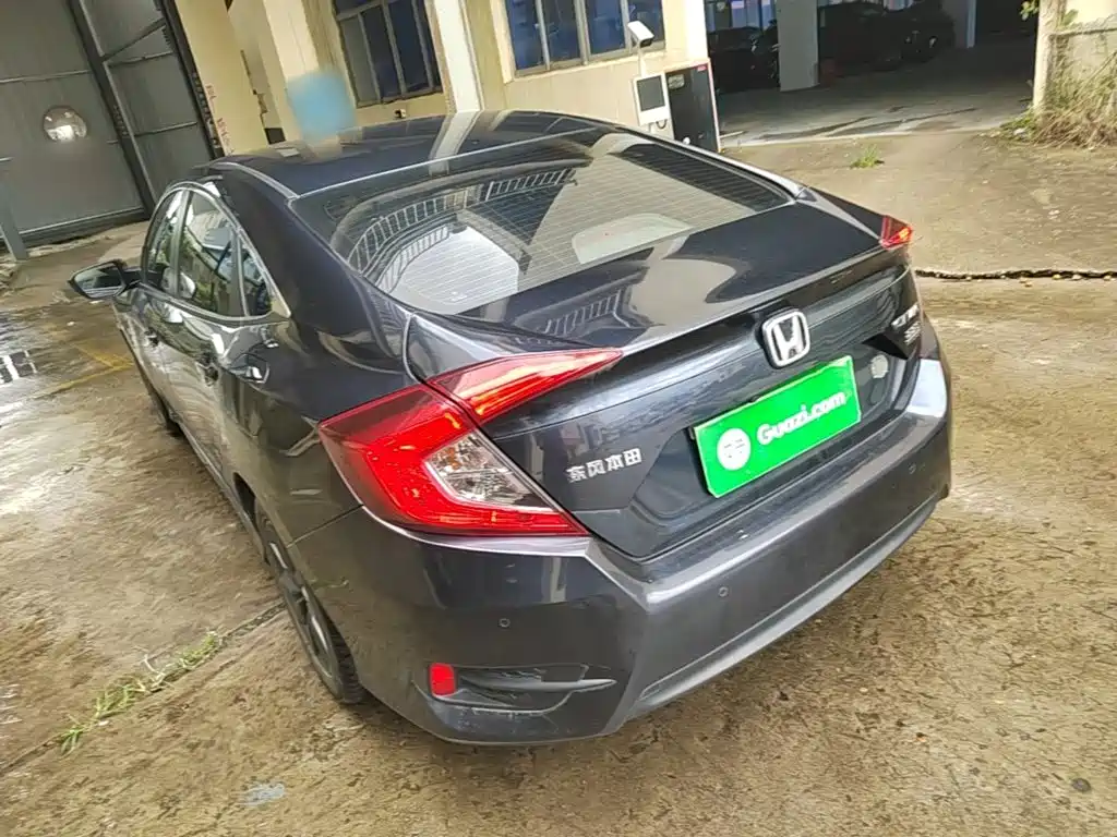 Honda Civic — миниатюра 5