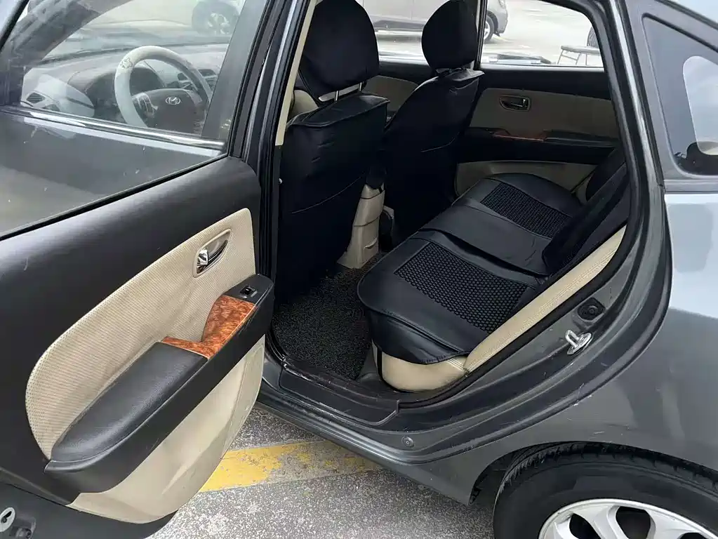 Hyundai Elantra 2010 1.6L AT GL