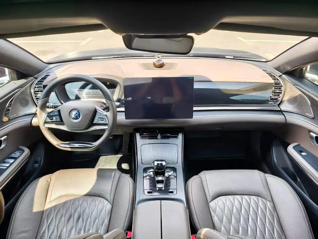 BYD Han — миниатюра 5
