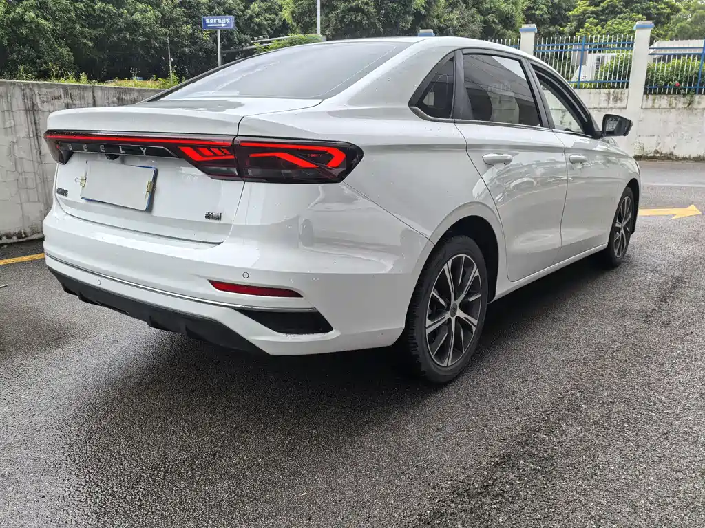 GEELY AUTOMOBILE EMGRAND