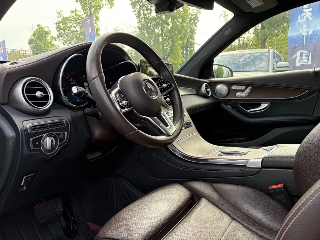 Mercedes-Benz GLC 2020 GLC 300 L 4MATIC