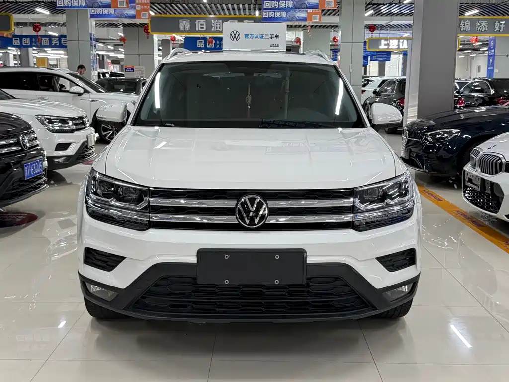 Volkswagen Tharu - фото 2