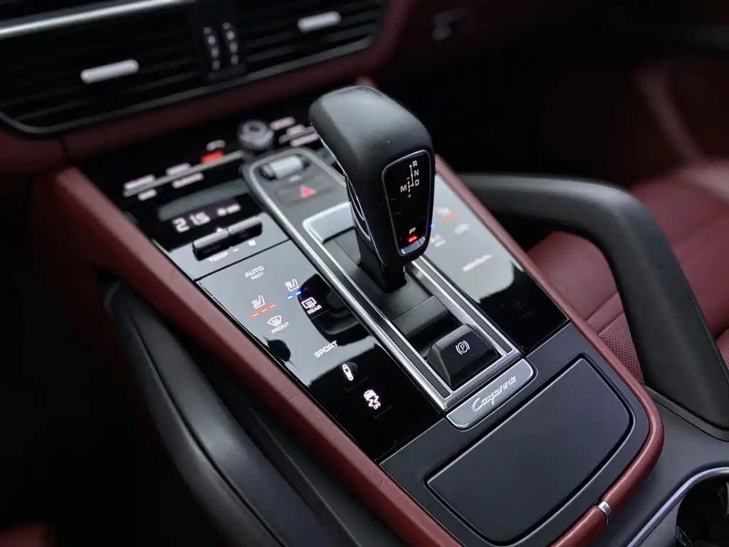 Porsche Cayenne — миниатюра 20