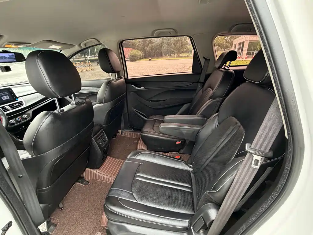 Baojun 360 — миниатюра 6