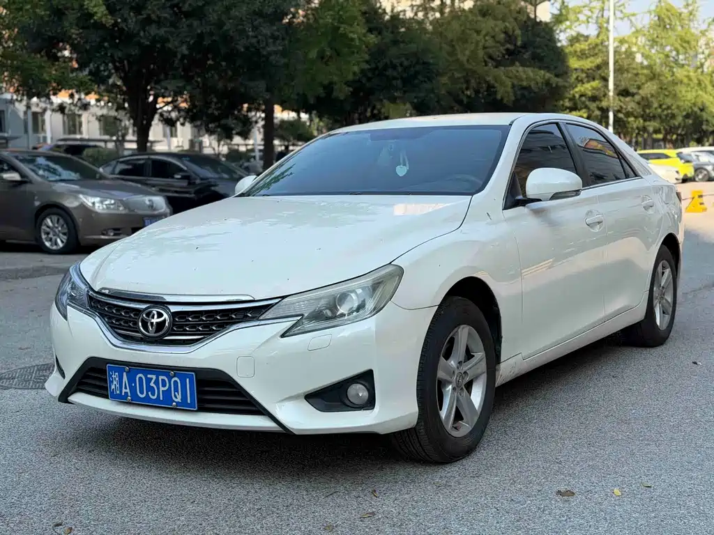 Toyota Reiz