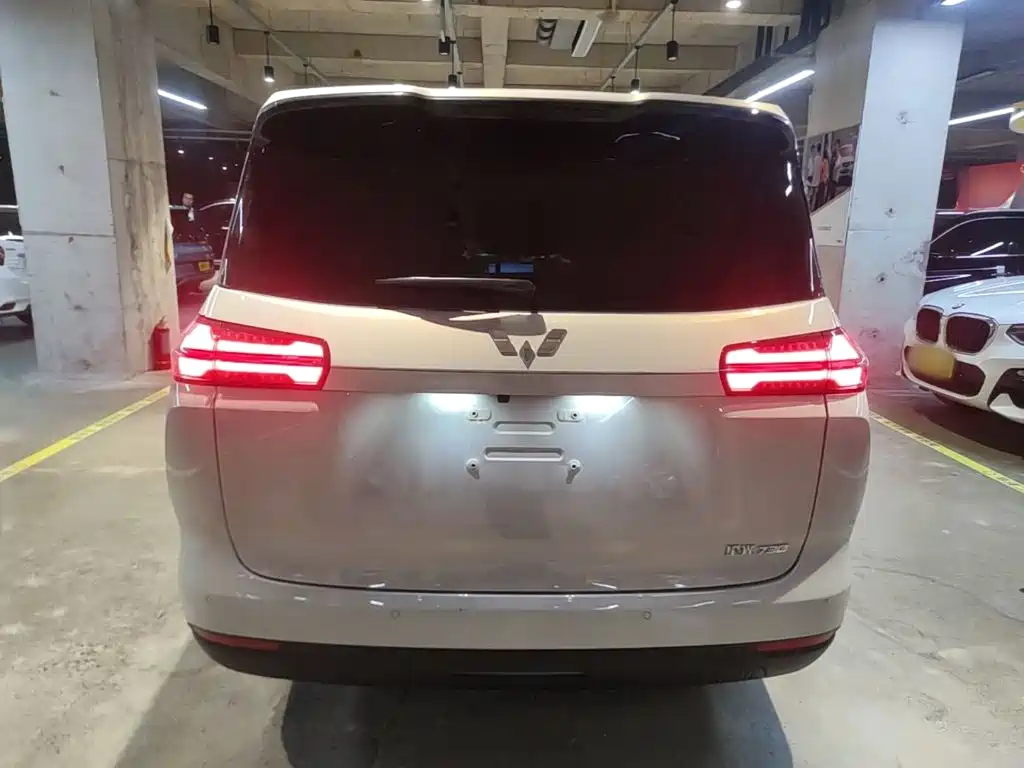 Wuling Xingguang 730 New Energy — миниатюра 6