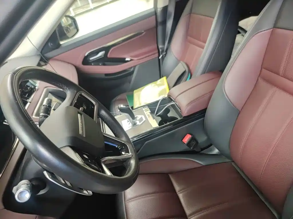 Land Rover Evoque PHEV — миниатюра 16