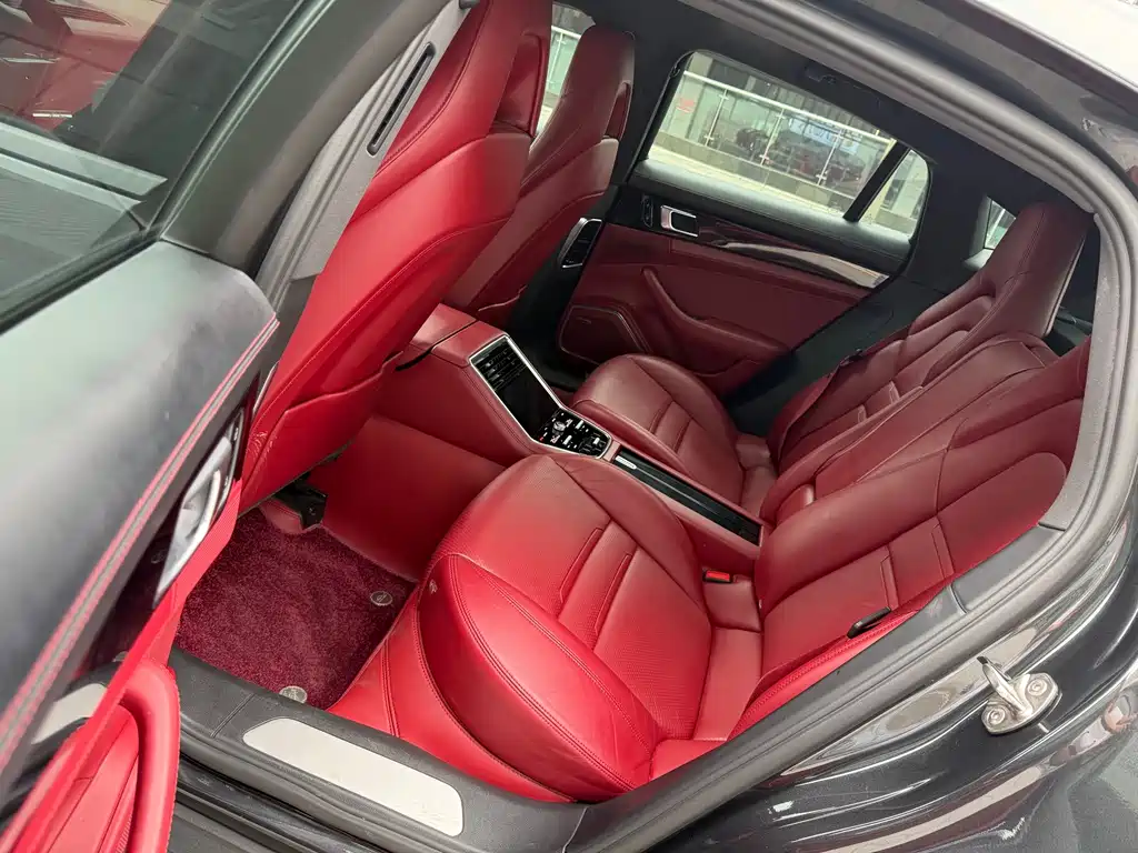 Porsche Panamera — миниатюра 6