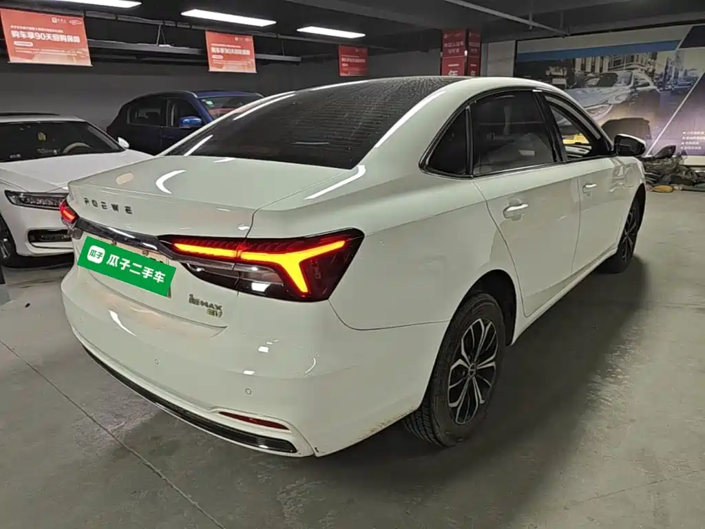 Roewe i6 MAX New Energy — миниатюра 7