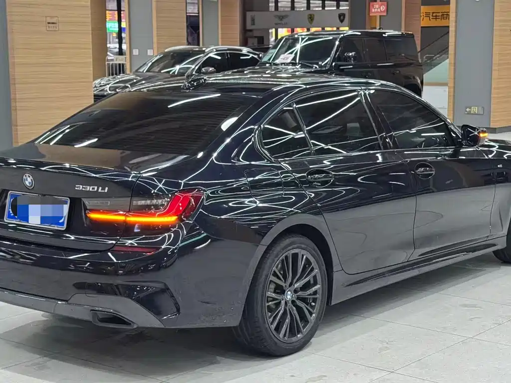BMW 3 Series — миниатюра 6
