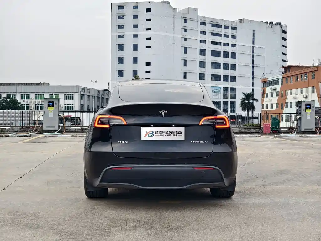 Tesla Model Y — фотографии объявления, Фото 11