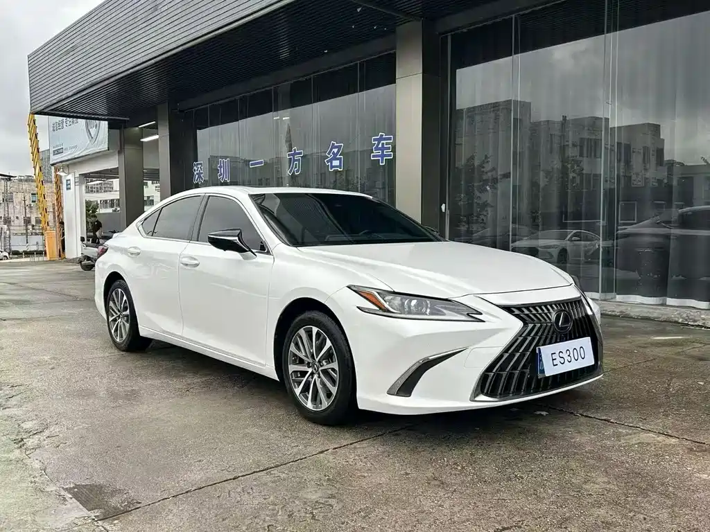 Lexus ES — миниатюра 3