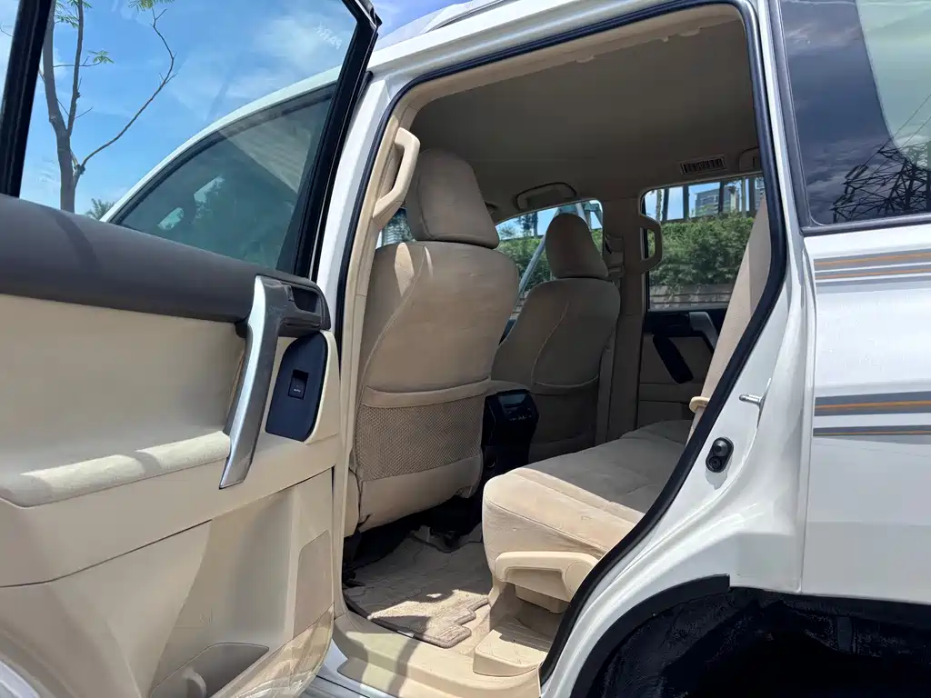 Toyota Land Cruiser Prado 2015 2.7L