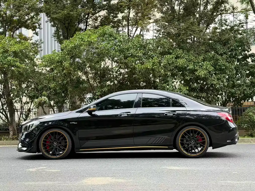 Mercedes-Benz CLA AMG — миниатюра 8