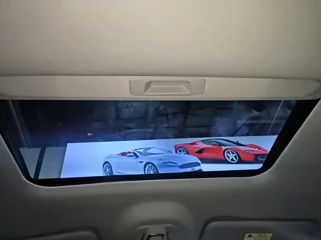 Wuling Jiachen — миниатюра 18
