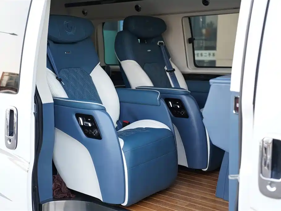 GMC Savana 5.3L G600S 4WD Elegant Premium Edition, фото 12