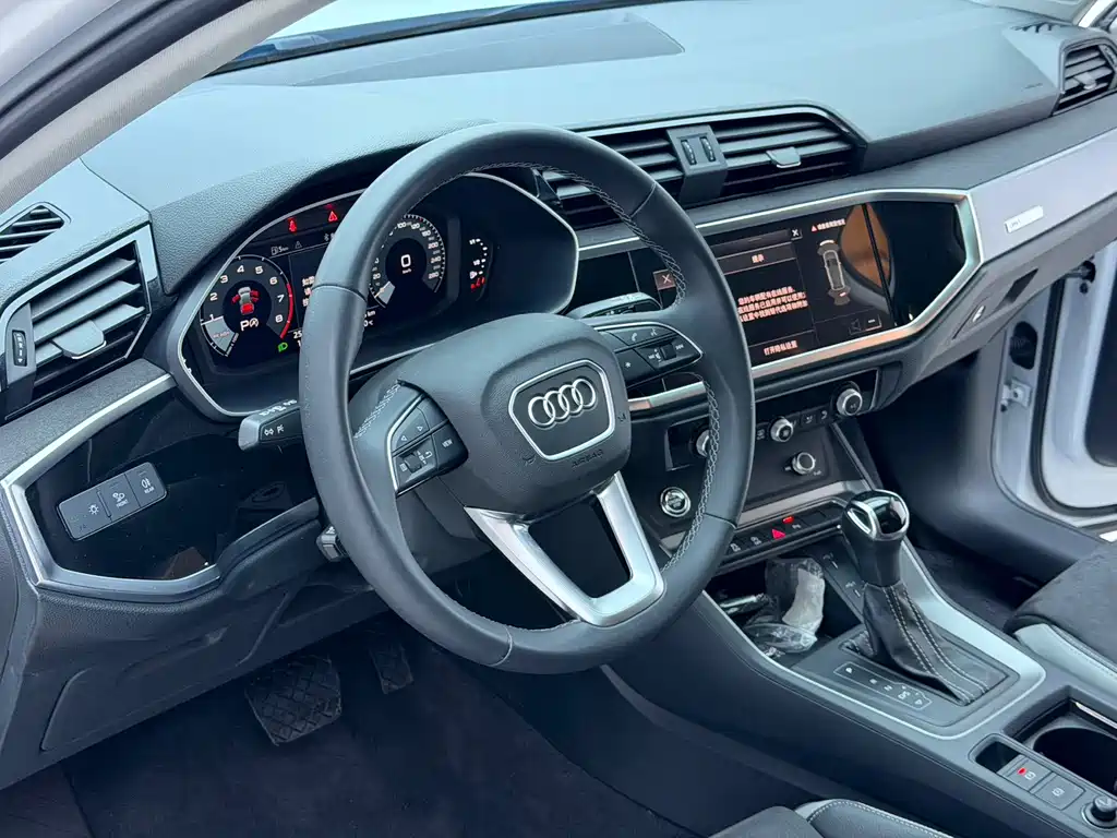 Audi Q3 — миниатюра 7