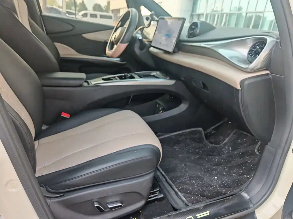 BYD Dolphin — миниатюра 10