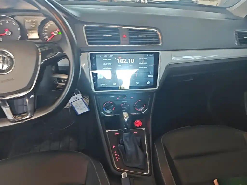 Volkswagen Lavida — миниатюра 13