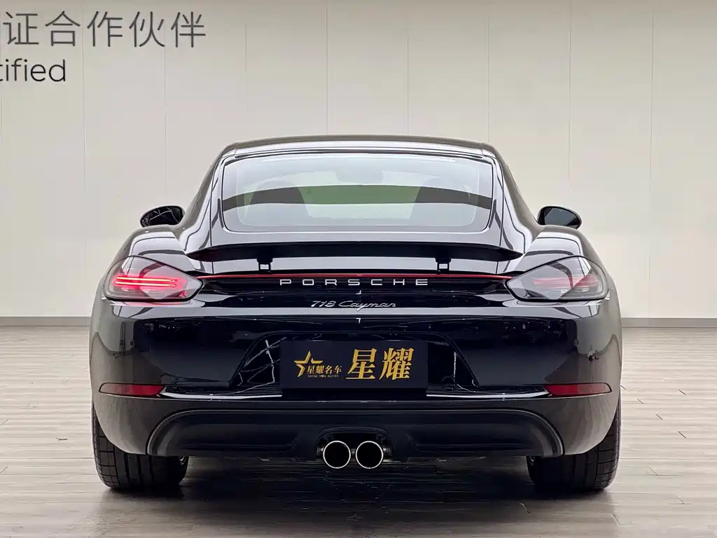 Porsche 718 2018 Cayman 2.0T
