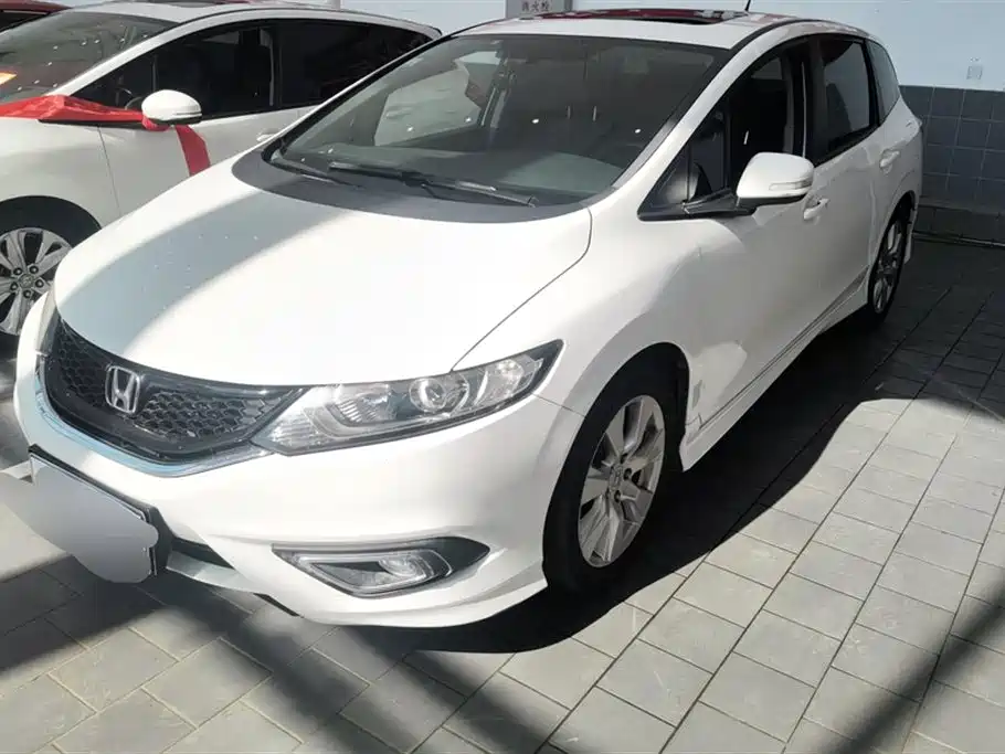 Honda Jade 2015