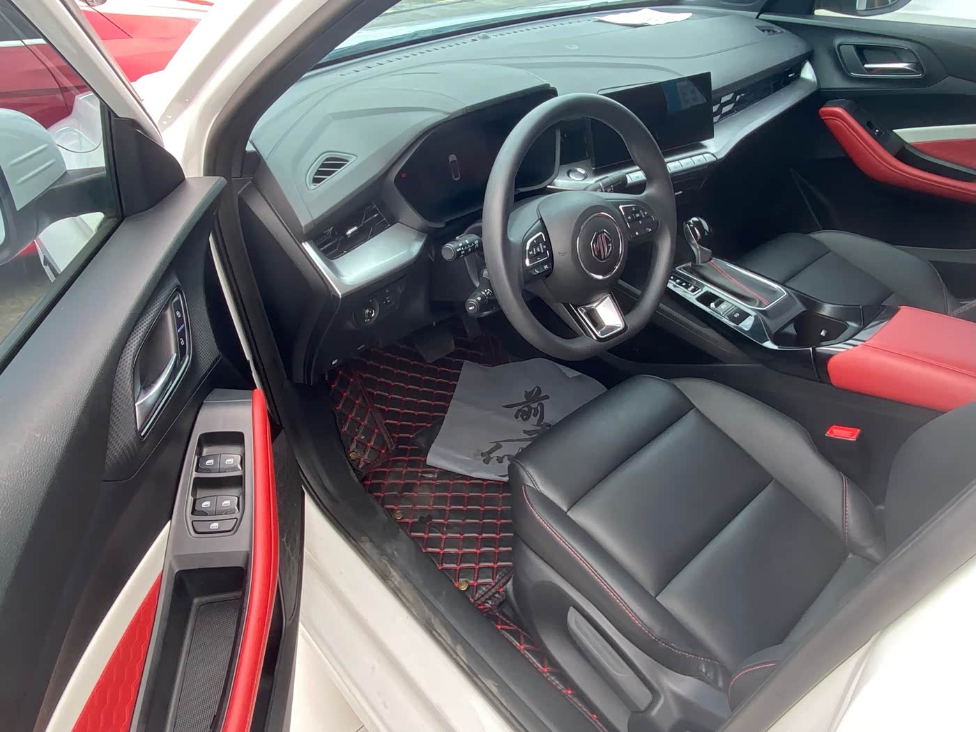 MG MG5 1.5 л 2022 г. Белый, пробег 30000 км