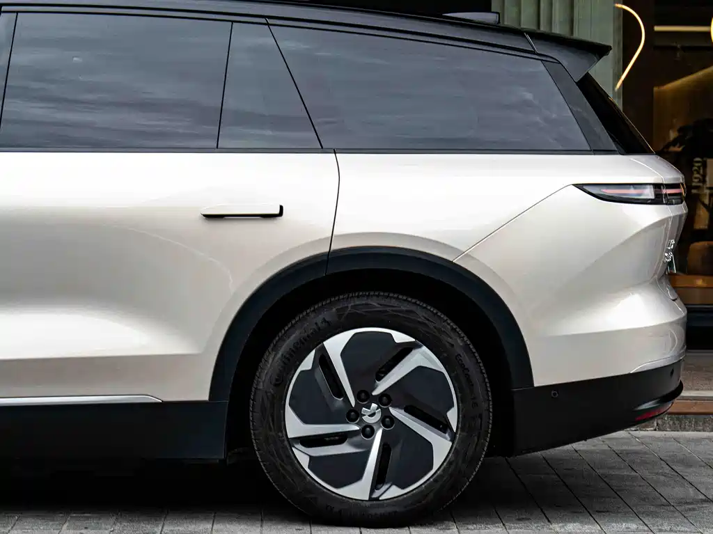 NIO ES8 2023 75kWh